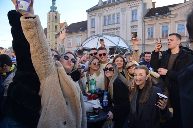 Samobor: Tradicionalni doček Nove Godine u podne 