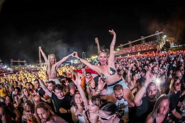 Split - Treca Vecer Ultra Festivala.  DJ-a Afrojack