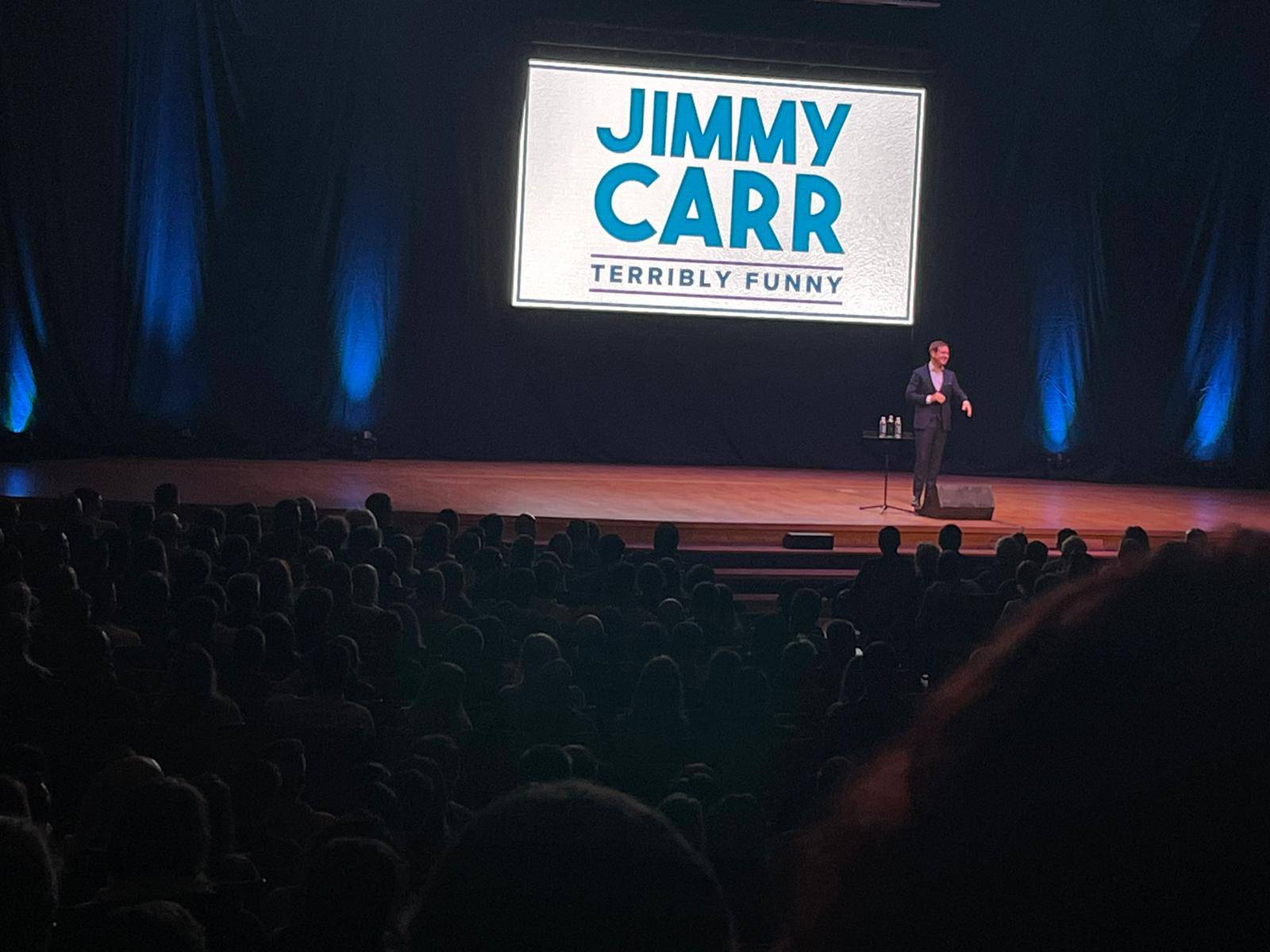 Jimmy Carr u Lisinskom: 'Imam prijatelja koji radi u Dubravi'