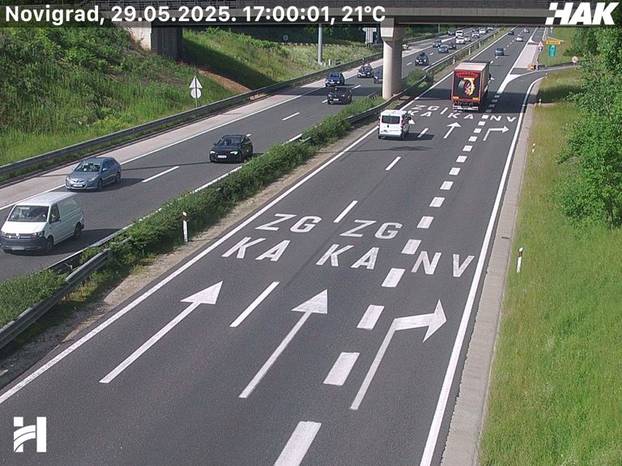 FOTO Kaos na cestama: Kolone prema moru i do 10 kilometara