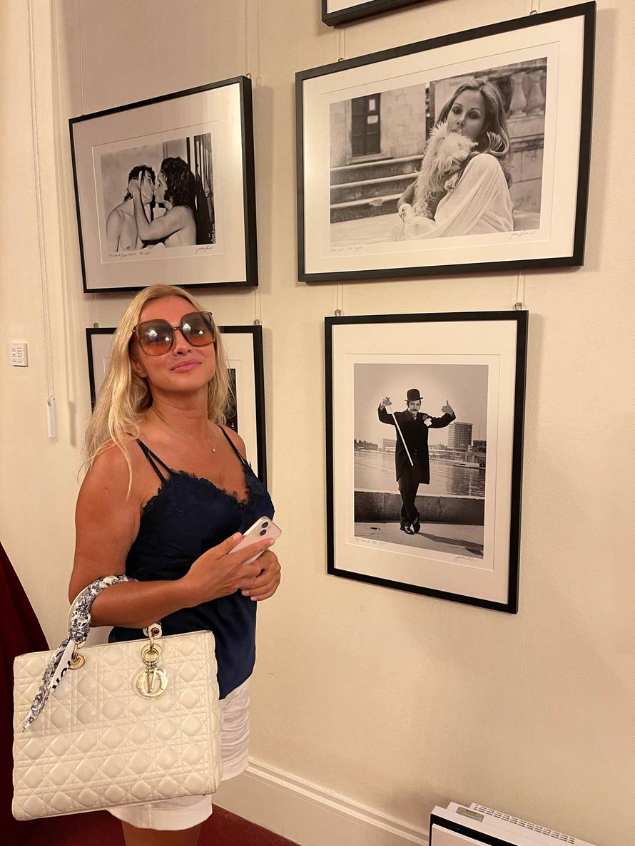 Vlatka na izložbi zastala kraj portreta Dikanove bivše žene...