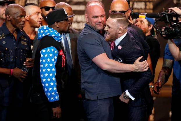 United States Boxing - Staples Center Los Angeles