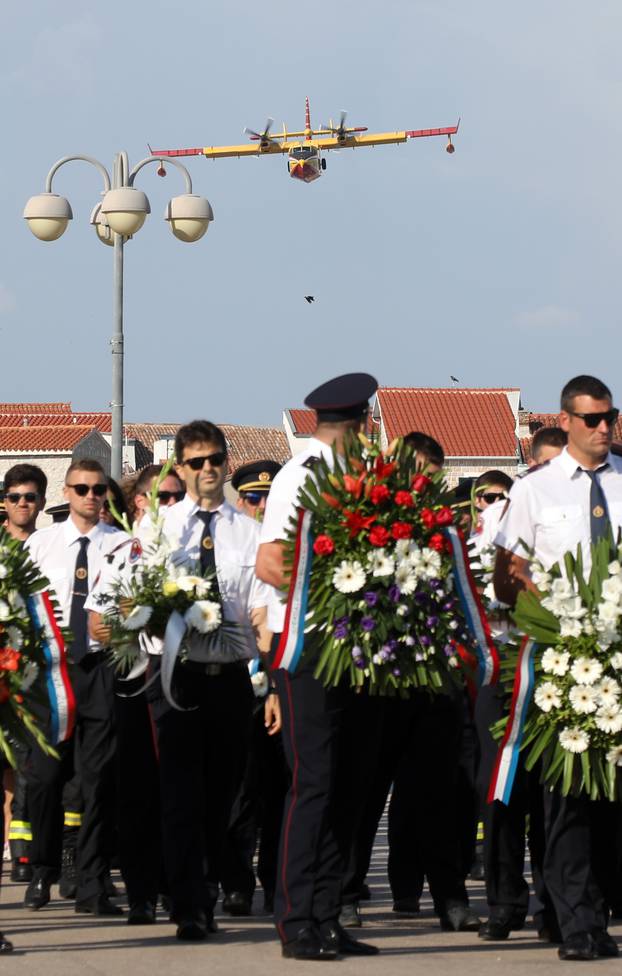 Vodice: Mimohodom sjećanja obilježena 15. godišnjica kornatske tragedije