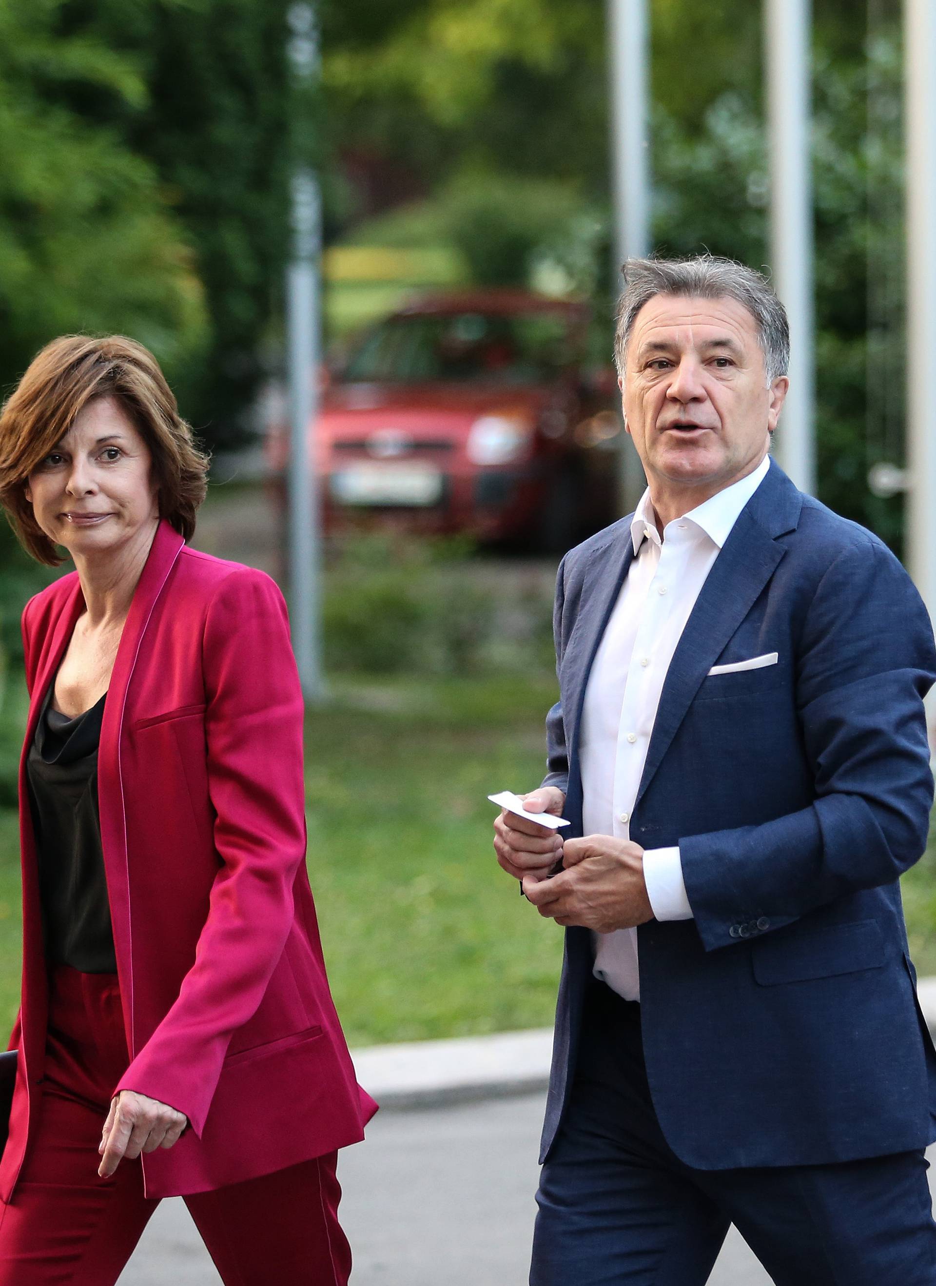 Lalić ne plaća pretplatu televizije, a Mamićeva žena ostala bez vikendice