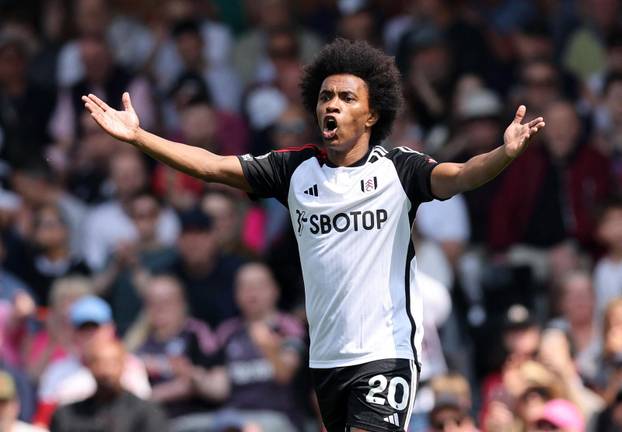 Premier League -  Fulham v Manchester City