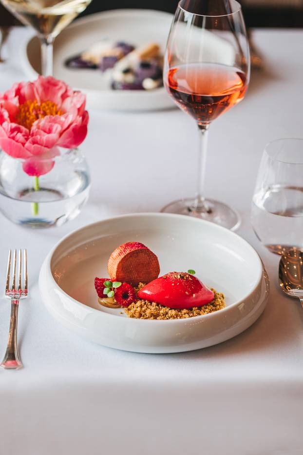 FOTO Zavirite u raskošni ljetni jelovnik restorana u Esplanadi