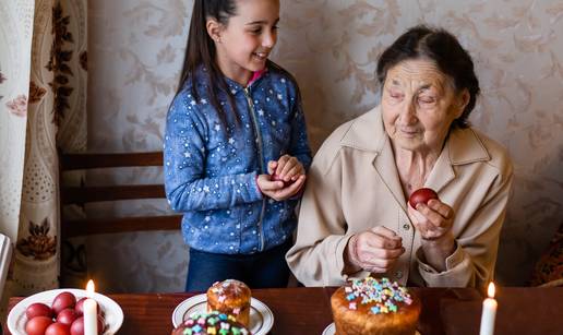 Neobi&ccaron;ne uskrsne tradicije iz cijelog svijeta: Bacanje lonaca kroz prozor, &ccaron;itanje romana...