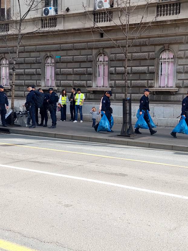 200 slika s masovnog prosvjeda