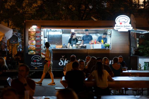 Zagreb: Otvoren Food Truck Festival