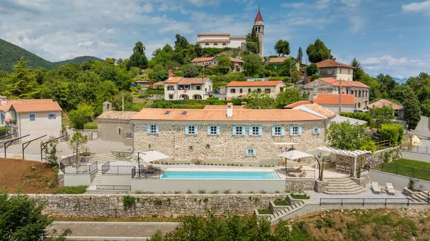 FOTO Kaštelet kod Opatije iz snova: Obnovili smo ga kako bismo očuvali obiteljske tajne
