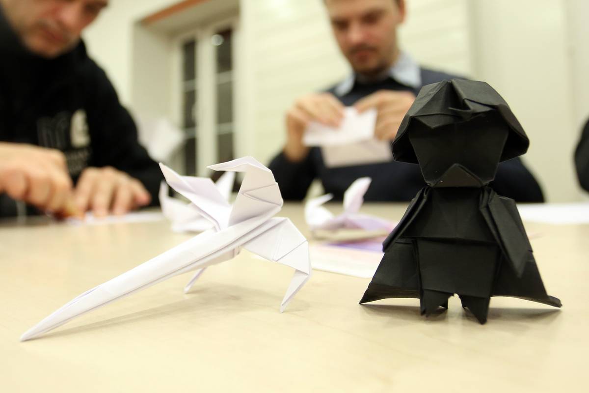 Star Wars zaludio Zagreb: Od papira su izradili likove iz filma