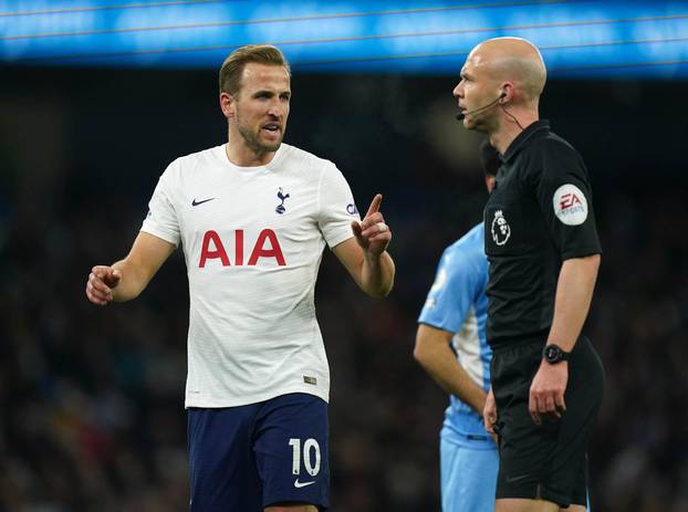 Manchester City v Tottenham Hotspur - Premier League - Etihad Stadium