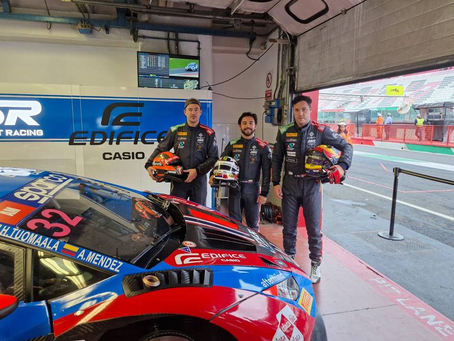 Posjetili smo kultni Mugello: Hrvat Sandro u limenoj jurilici od 640 'konja' pomeo Ferrari