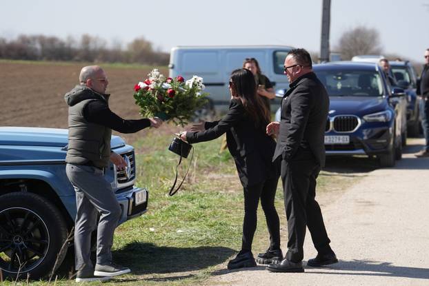 Posljednji ispraćaj brata Darka Lazića