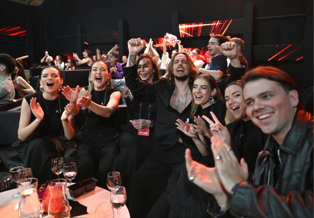 FOTO Evo kako je bilo na 2. polufinalnoj večeri Dore