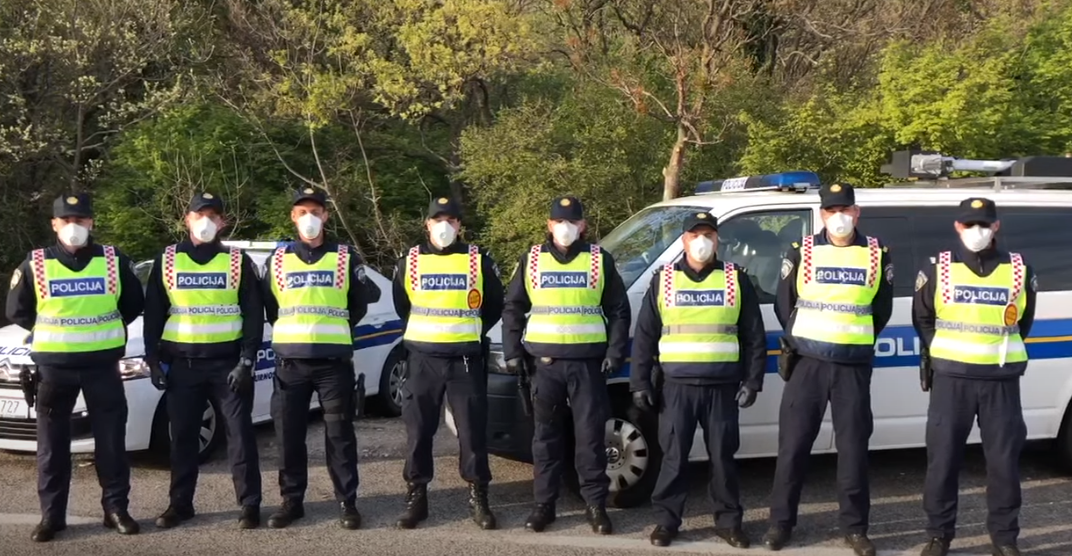 Policajci iz Crikvenice u spotu podrške protiv korona virusa