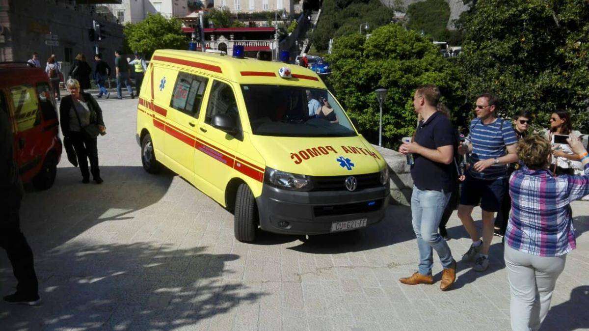 Amerikanac (79) u Dubrovniku pao sa zidina, teže je ozlijeđen