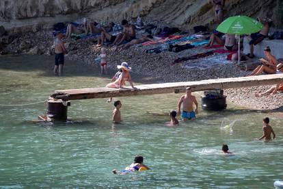 FOTO Plaža Kolovare u Zadru