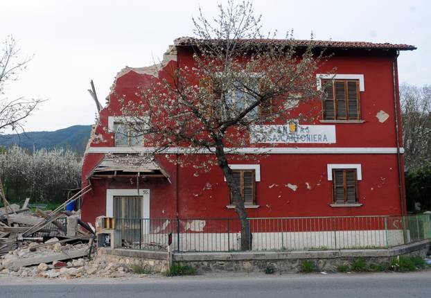 L'Aquila: U potresu poginula 251 osoba, broj i dalje raste