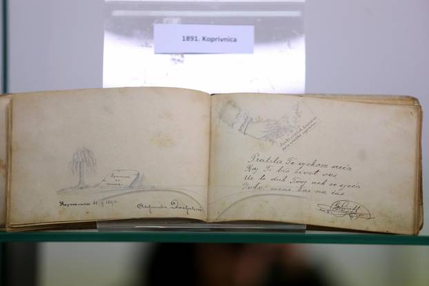 24SATA Rijeka: Izložba Muzeja spomenara pod nazivom "Tko se voli taj si piše"