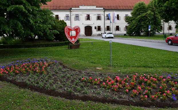 Slavonski Brod: Pripreme pred otvorenje 18. Sajma cvijeća - Floraferst 2026.