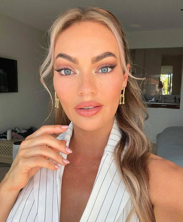 FOTO S 40 godina otkrila sve! 'Cijeli život sam skrivala svoje tijelo, ali sad više ne'