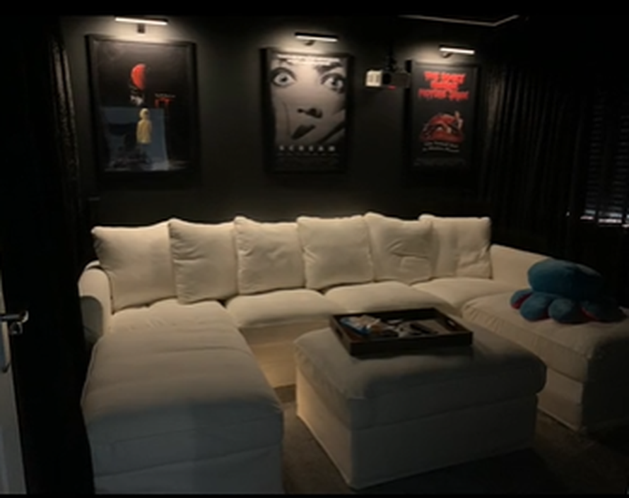 Nisu koristili jednu sobu pa su je pretvorili u malo 'kućno kino'