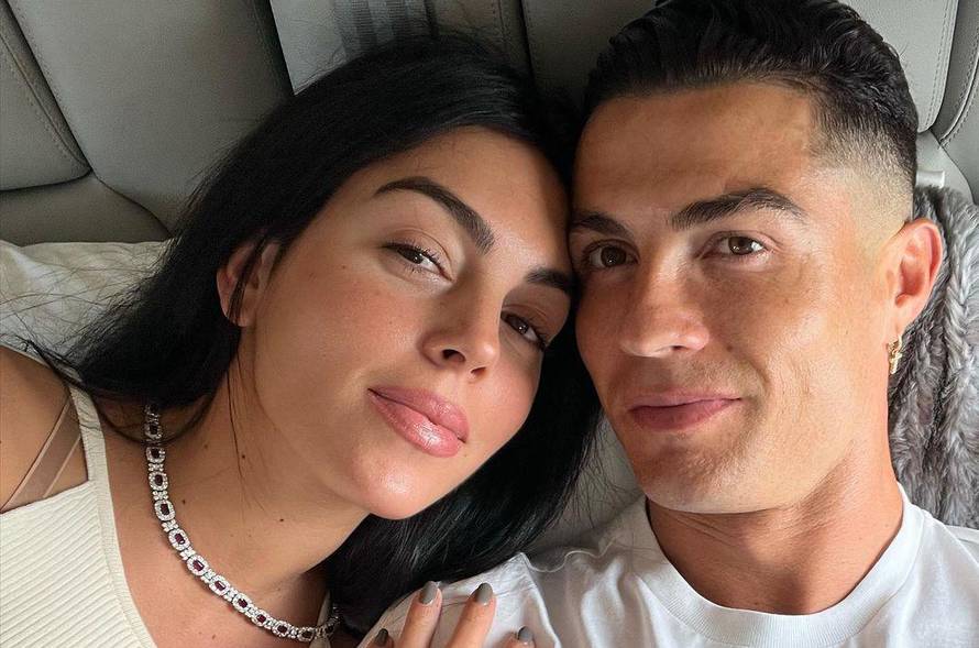 Georgina objavila fotku kćeri, objavu lajkalo više od milijun ljudi, a javio se i tata Ronaldo