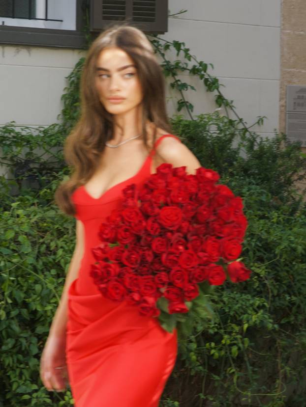 FOTO F1 ima novu 'WAGsicu'! Izraelka je s 19 proglašena za najljepšu ikada, bila i u vojsci