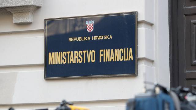 Zagreb: Ministar Marić zadovoljan je zadržavanjem investicijske razine kreditnog rejtinga