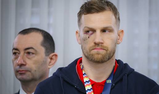 FOTO Rukometa&scaron; ili boksa&ccaron;? Evo kako David Mandi&cacute; izgleda dan nakon susreta za broncu na EP-u
