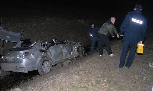 Na autocesti kod Bajakova poginuo u teškoj nesreći