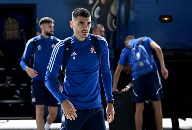 Zagreb: Odlazak igrača GNK Dinamo na uzvratnu utakmicu protiv Sparte