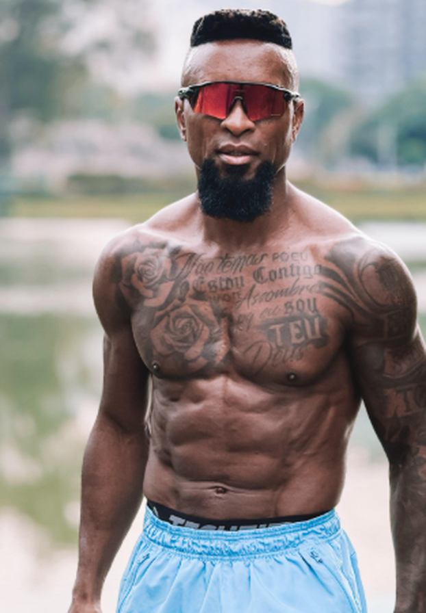 FOTO Bivša ikona Bayerna s 51 na leđima je kao Terminator!