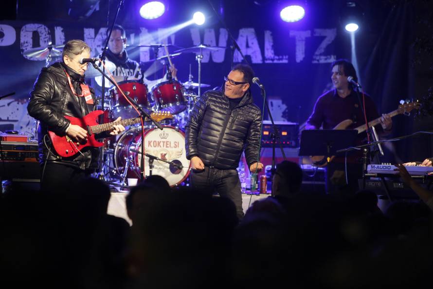 Pogledajte kako se Nova čekala u Zagrebu, Splitu, Zadru...