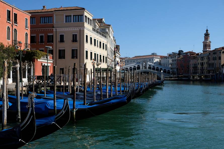 Korona je potjerala iz Venecije ljude, ali im je vratila dupine!