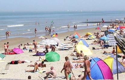 Diskusija: Biste li se ikad kupali na nudističkoj plaži?