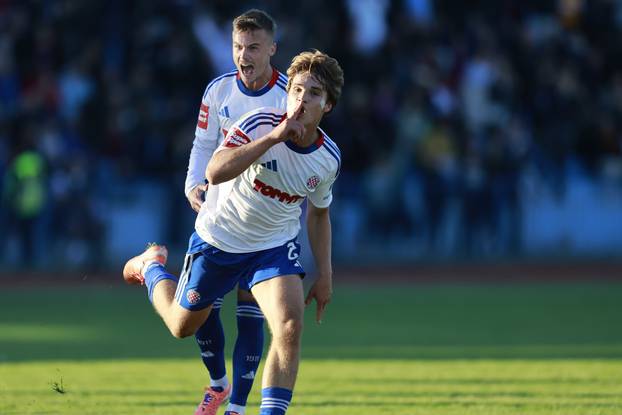 Vinkovci: NK Vukovar i HNK Hajduk sastali se u 9 kolu Prve HNL