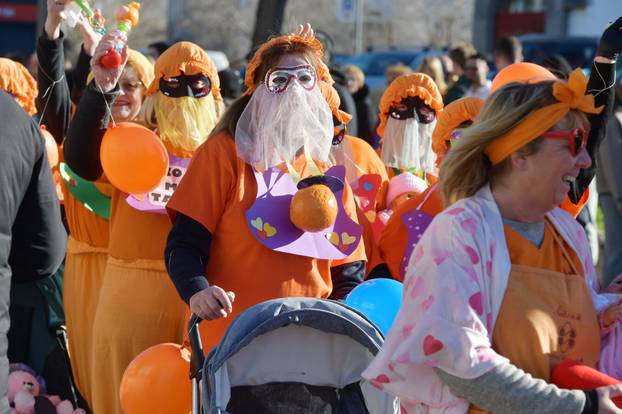 Šibenski karneval na gradskim ulicama