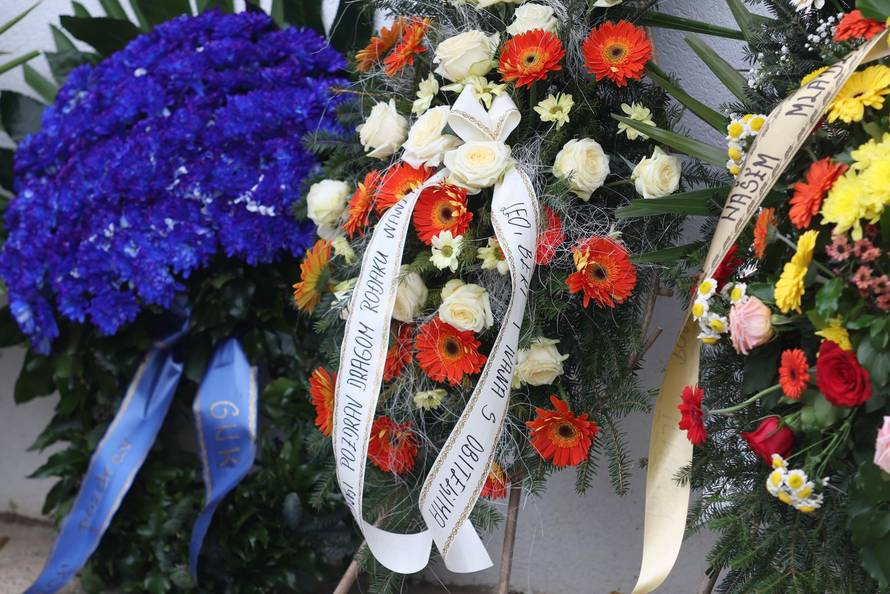 Nuštar: Posljednji ispraćaj  Mladena Bartolovića