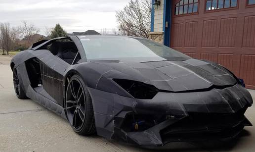 Otac i sin u dvorištu si printaju auto: Imat će novi Lamborghini