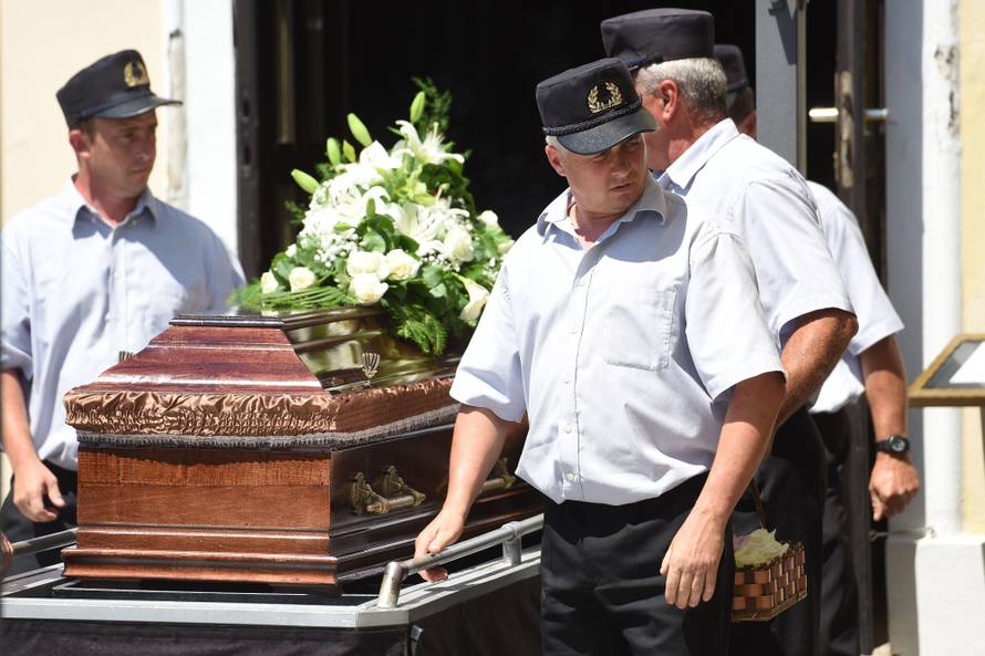 Varaždin u crnom: Prijatelji i obitelj oprostili se od Nikole...