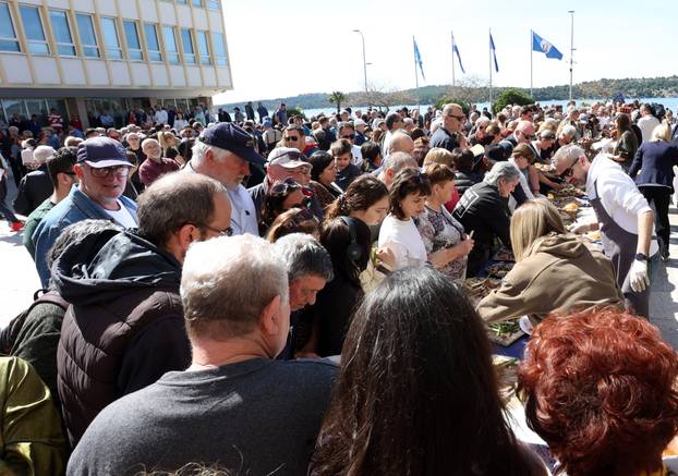 Šibenik: Podjela hrane na uskršnji ponedjeljak