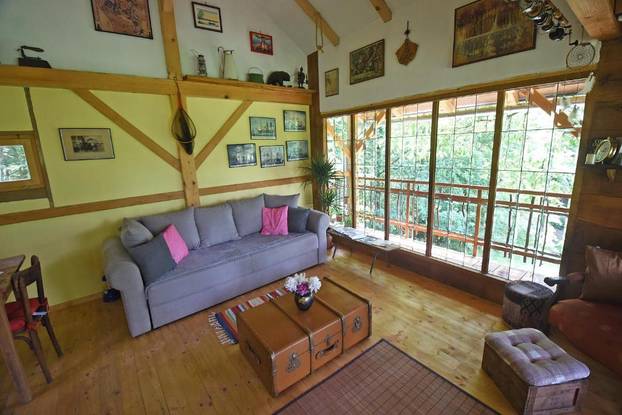 FOTO Ako trebate potpuni reset: Kućica na drvetu uz Mrežnicu nudi odmor za um i tijelo