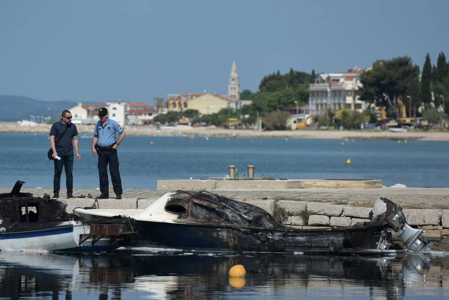 Požar je podmetnut? Izgorjelo šest brodova, šteta je totalna...