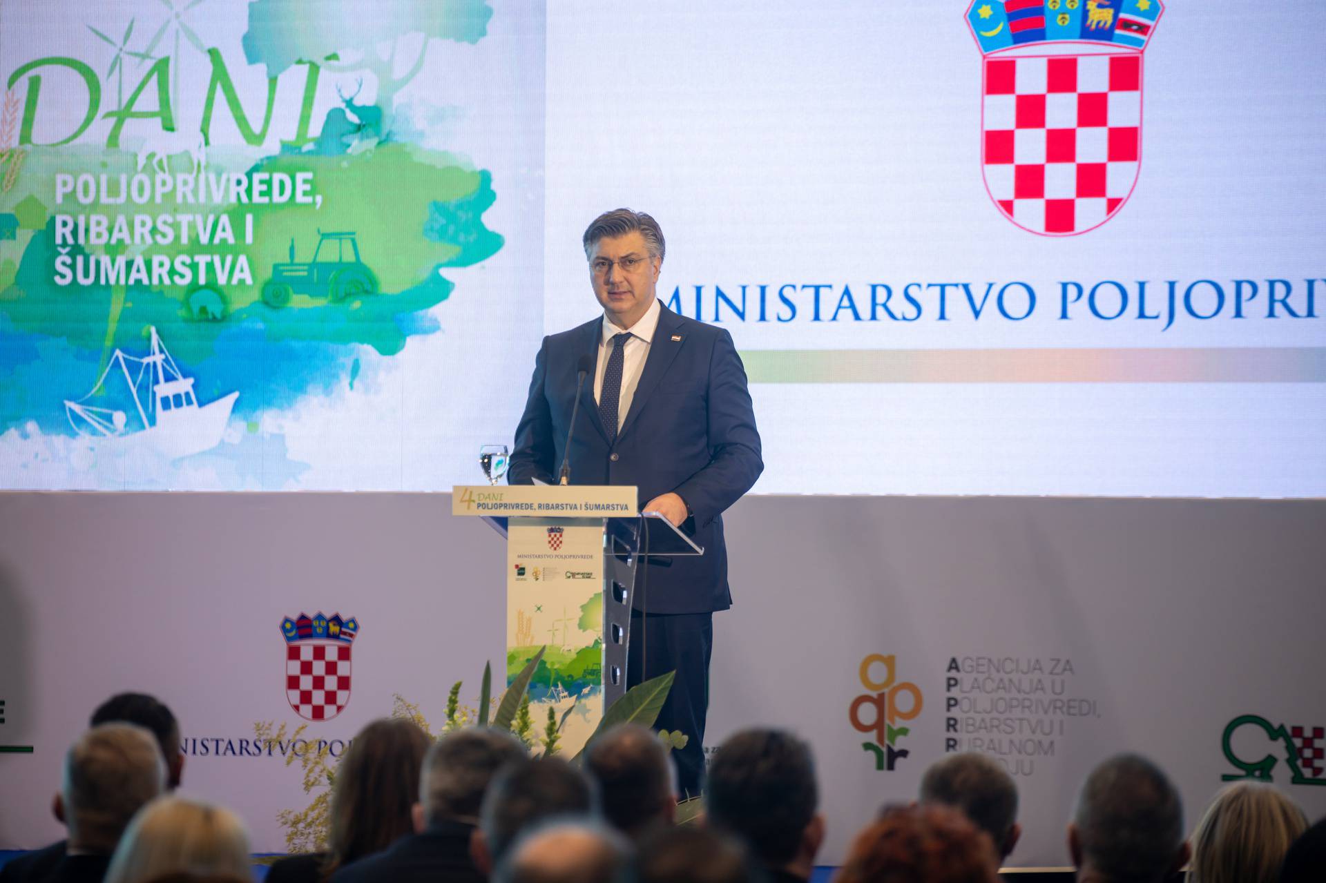 Osijek: Premijer Plenković sudjelovao na svečanom otvorenju konferencije 4. Dani poljoprivrede, ribarstva i šumarstva