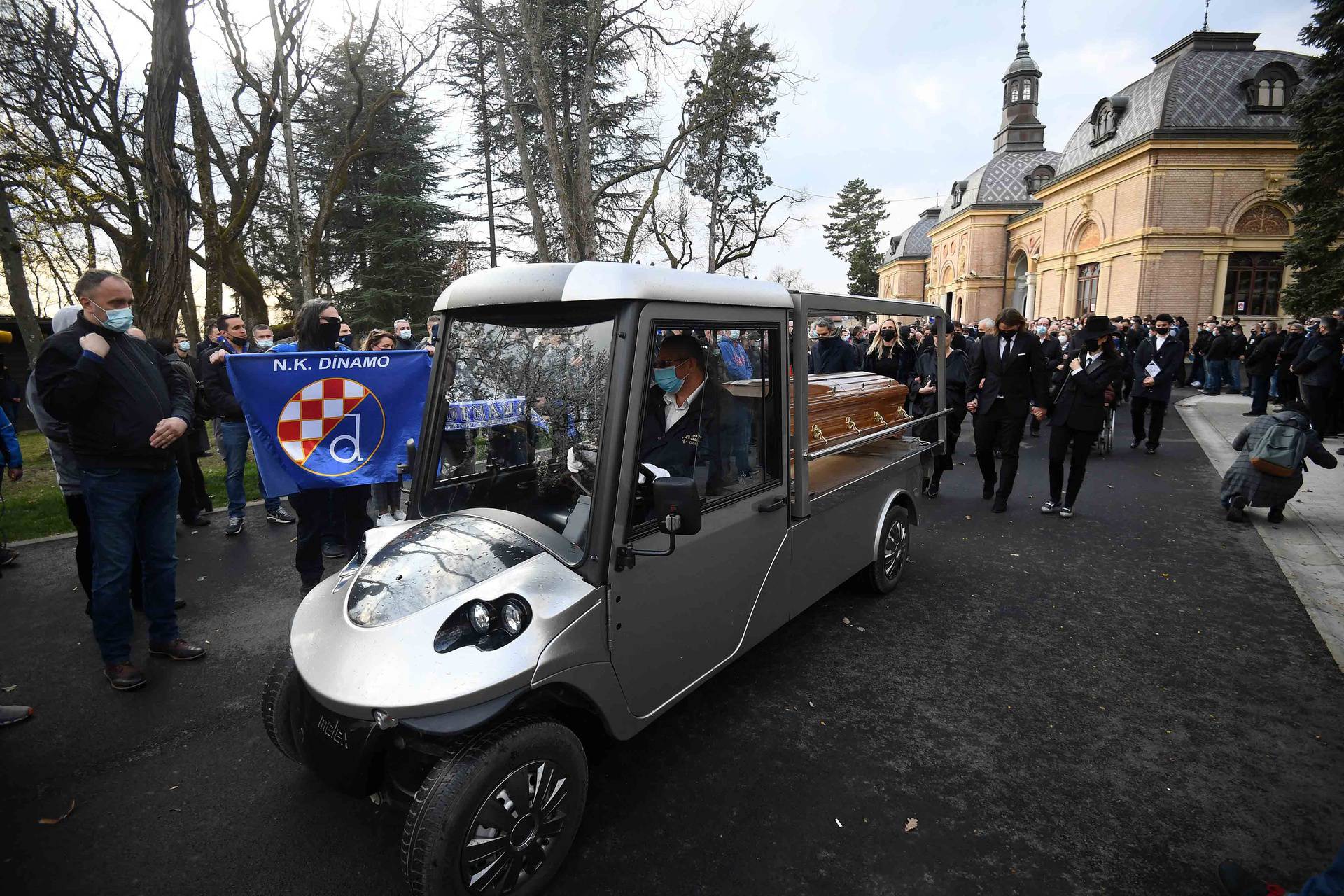 Sprovod velikana hrvatskog nogometa Zlatka Kranjčara na zagrebačkom groblju Mirogoj