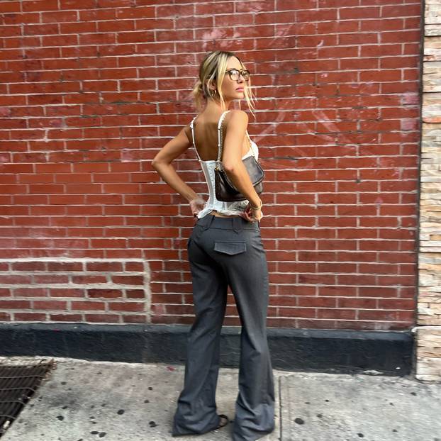 FOTO Zategnuta do savršenstva: Njena izdanja u bikiniju uvijek ostavljaju bez daha