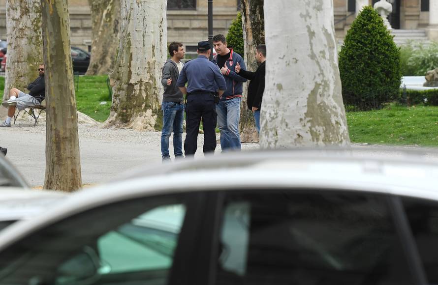 Incident ispred suda: Vikali na majku ubijene pa su se potukli