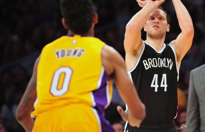 Brooklyn i Indiana su izgubili, Bogdanović zabio 12, Rudež 2